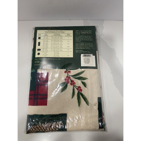 Vtg Holiday At Home (Macy’s) Alpine Patch 60x40 Tablecloth OvalChristmas Sealed - Picture 2 of 4